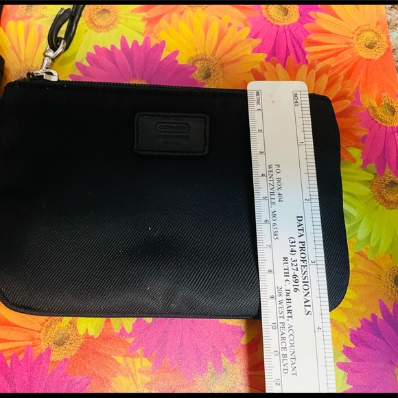 Coach Wristlet - Picture 7 of 7